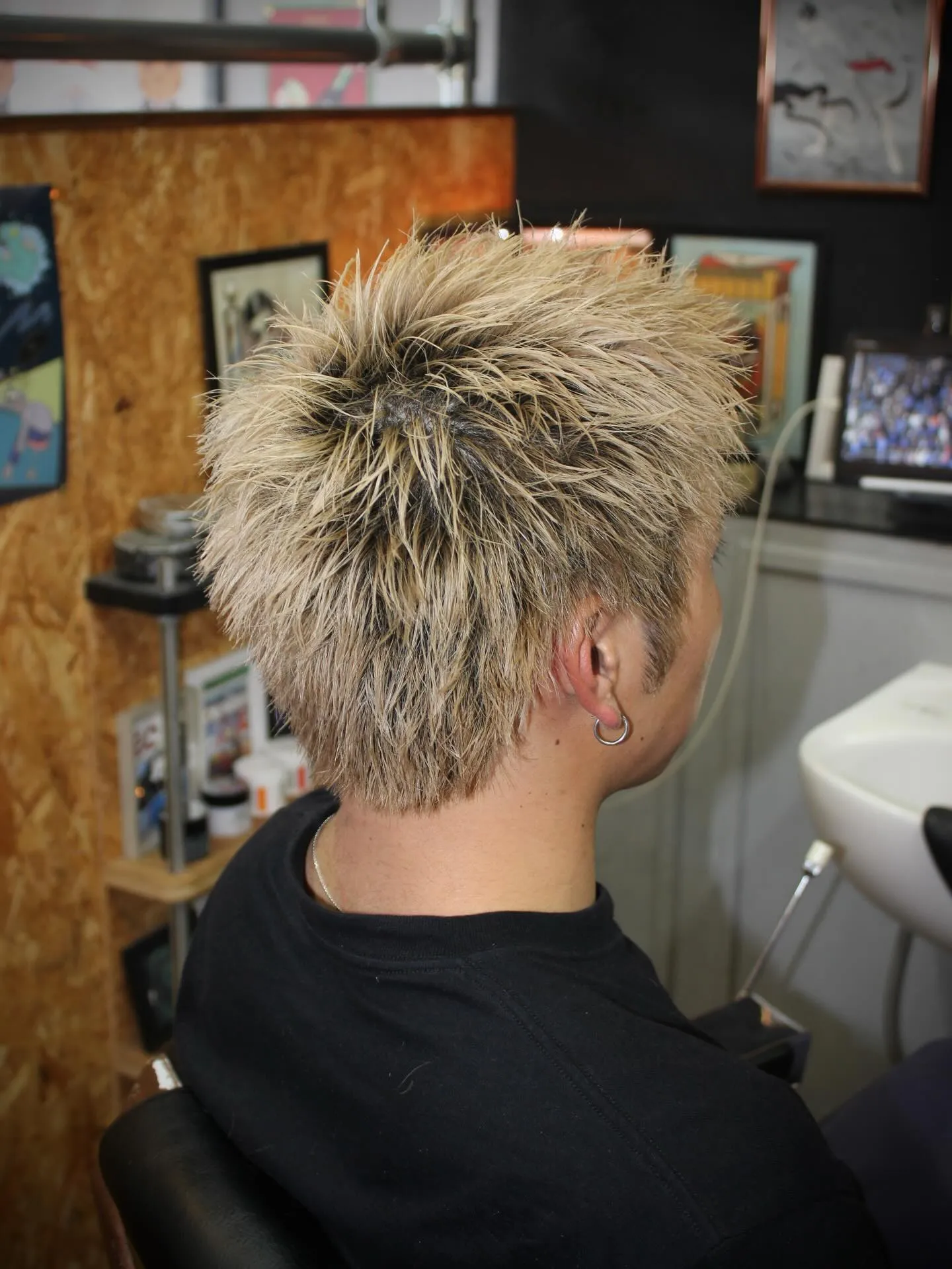 スパイキーショート